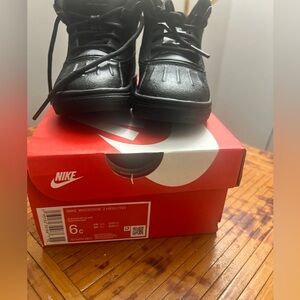 Toddler Nike Woodside 2 High Black/Black size 6c